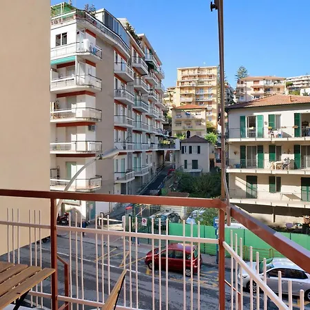 Accogliente E Luminoso Bilocale Apartamento San Remo